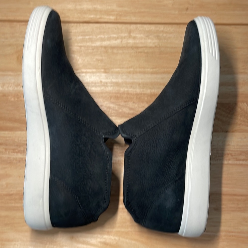 Ecco Soft Nubuck Leather Zip Ankle Boot - Picture 15 of 17